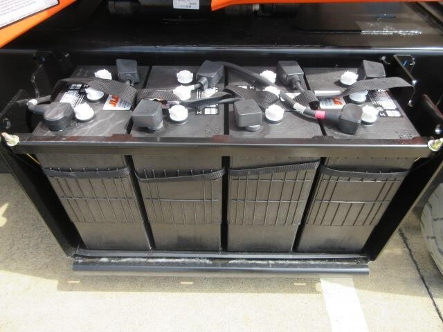 2025 JLG E400AJPN-18