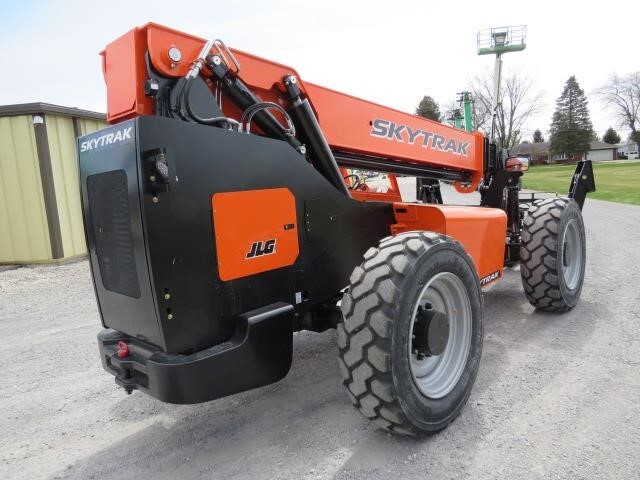 2025 SkyTrak 10054-4