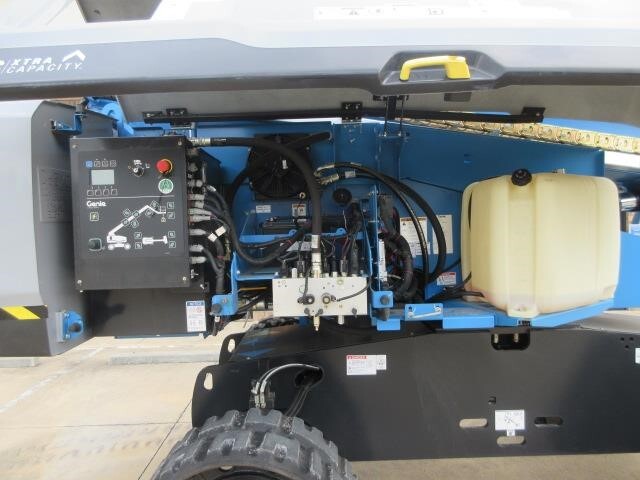 2025 Genie S-65 Trax-28