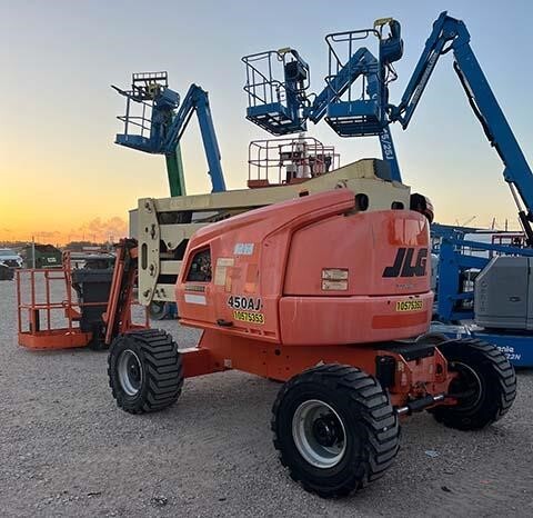 2017 JLG 450AJ-7