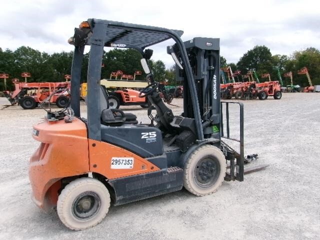 2018 Doosan G25N-7-3
