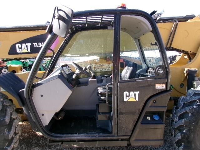 2019 CAT TL943D-16