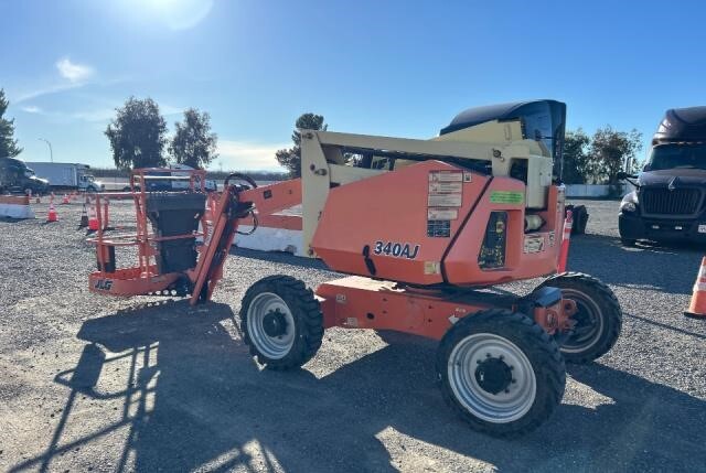 2018 JLG 340AJ-4