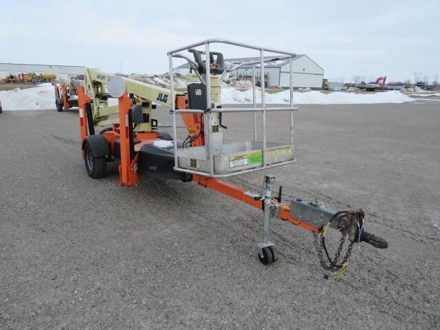 2019 JLG T350-4