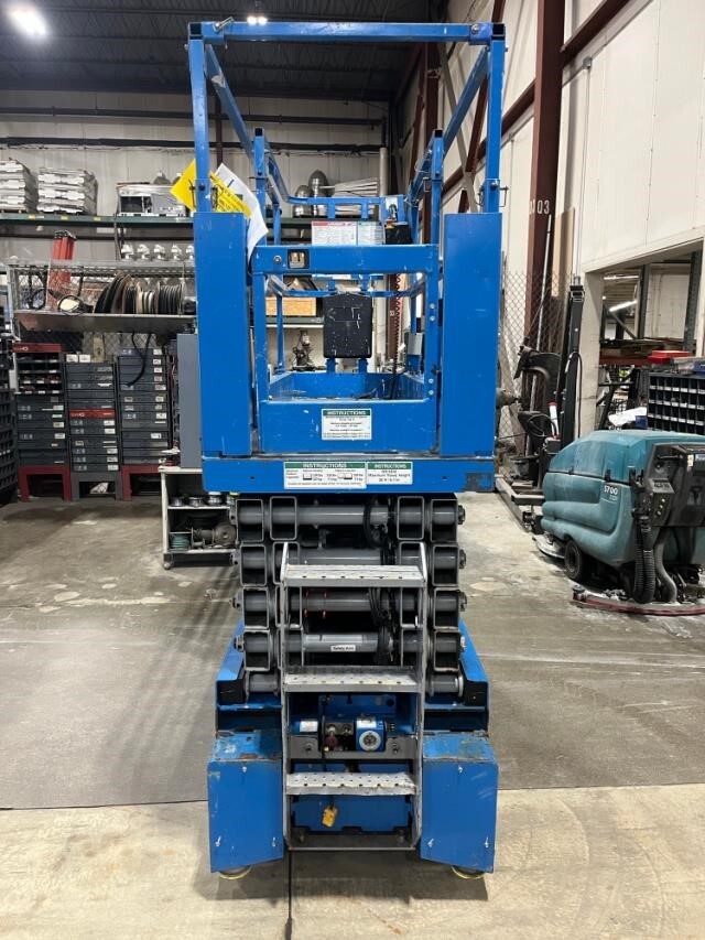 2019 Genie GS-3232-4