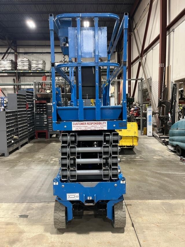 2019 Genie GS-3232-2