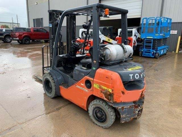 2017 Toyota 8FGU25-2