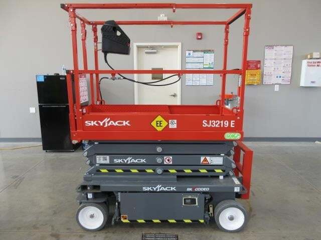 2025 Skyjack SJ3219E