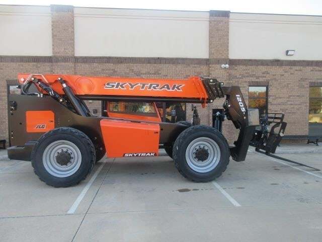 2025 SkyTrak 12054-5