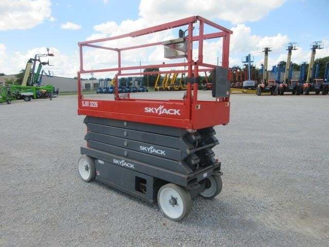 2017 Skyjack SJ3226-2