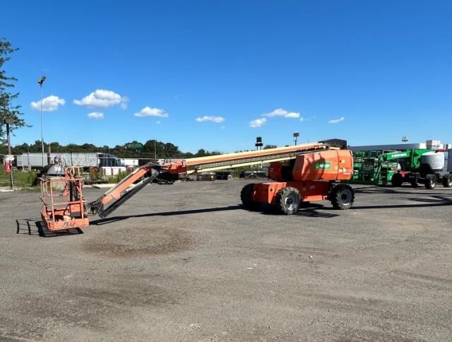 2016 JLG 660AJ