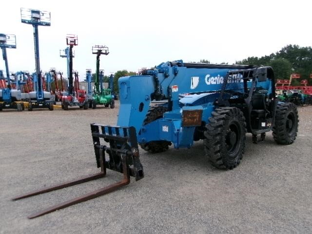 2022 Genie GTH-1056