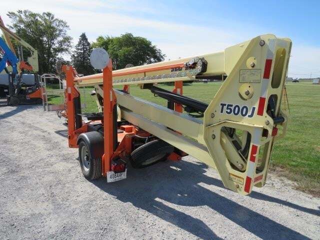 2018 JLG T500J-8