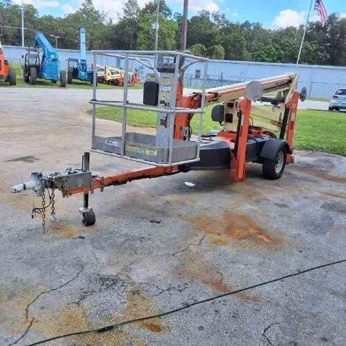2018 JLG T350