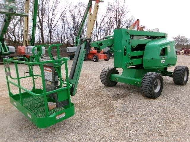 2015 JLG 450AJ