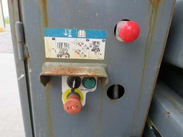 2014 Skyjack SJ8841 RT-17