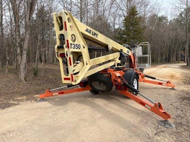 2018 JLG T350-6