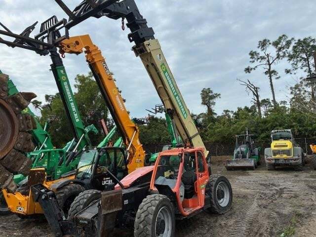 2018 JLG 1255