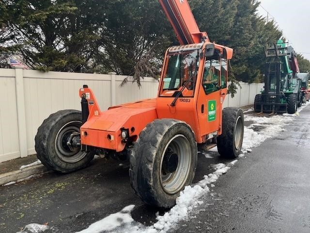 2016 JLG 6042