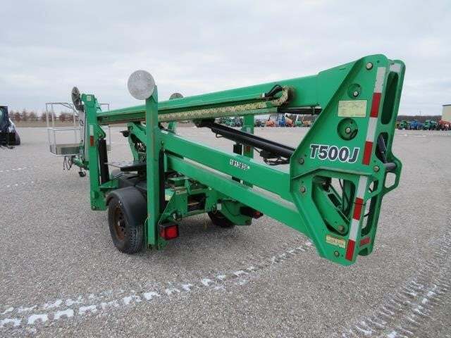 2017 JLG T500J-5