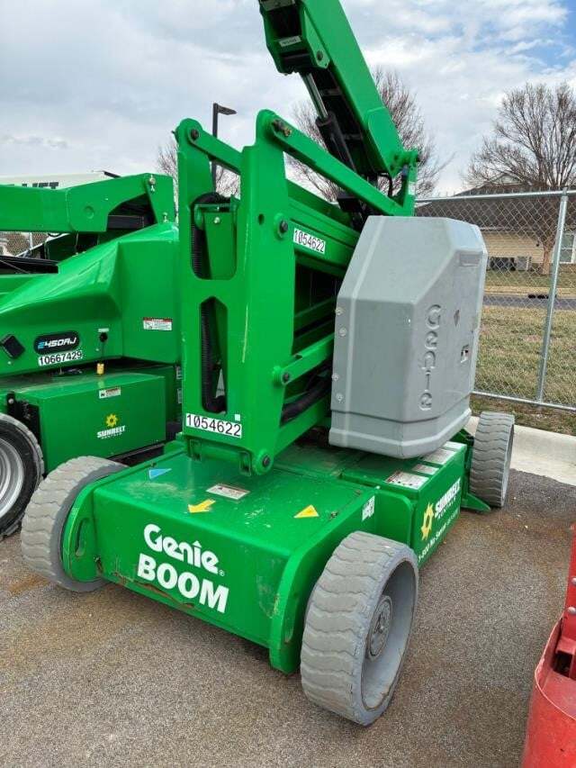 2017 Genie Z-34/22 N