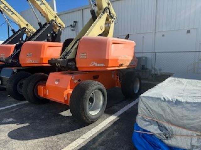 2022 JLG 660SJ