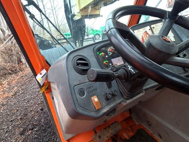 2016 JLG 1055-22
