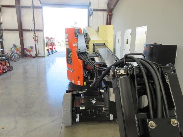 2025 JLG E300AJP-11