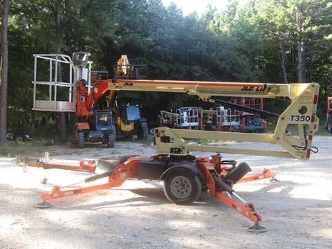 2018 JLG T350