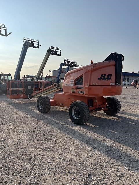 2016 JLG 400S-7
