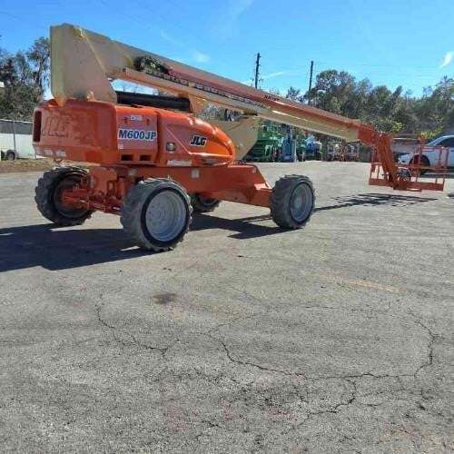 2017 JLG M600JP-3