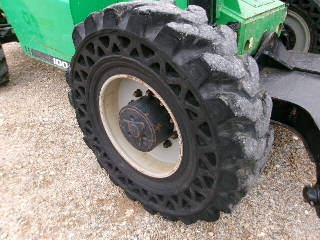 2017 SkyTrak 10042-10