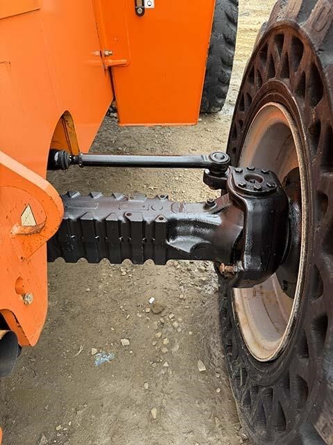 2017 SkyTrak 6042-16