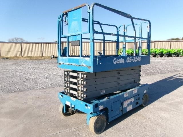 2018 Genie GS-3246