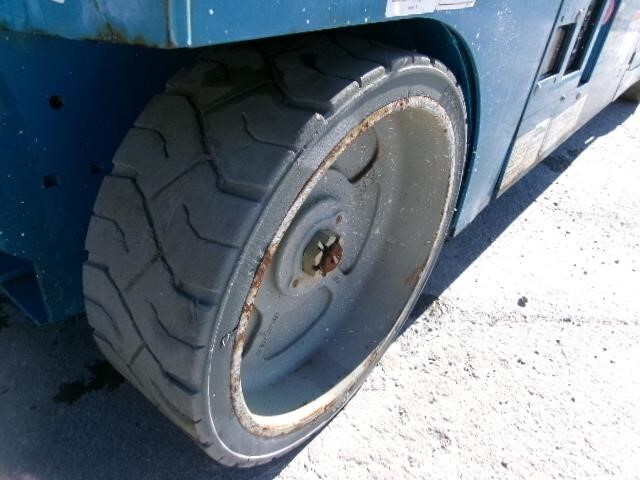 2018 Genie GS-3246-8