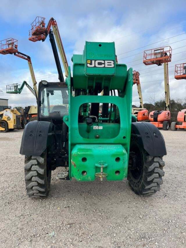 2017 JCB 507-42-5