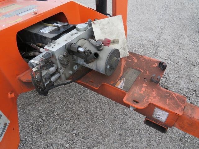 2018 JLG T350-16