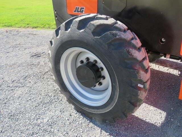 2025 SkyTrak 8042-12