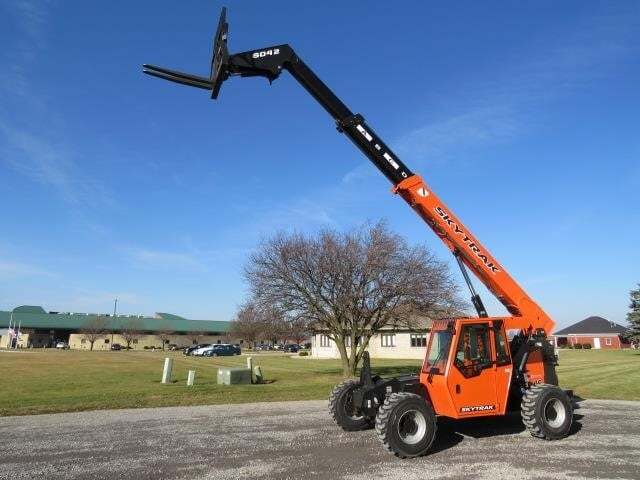 2025 SkyTrak 6042-23