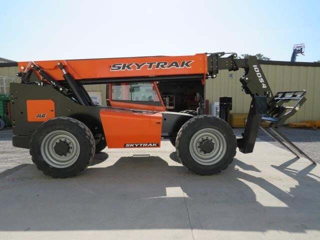 2025 SkyTrak 10054-5