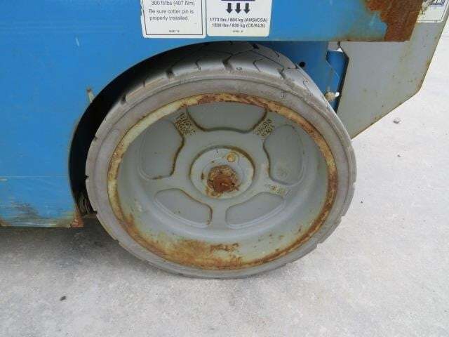 2017 Genie GS-2632-12