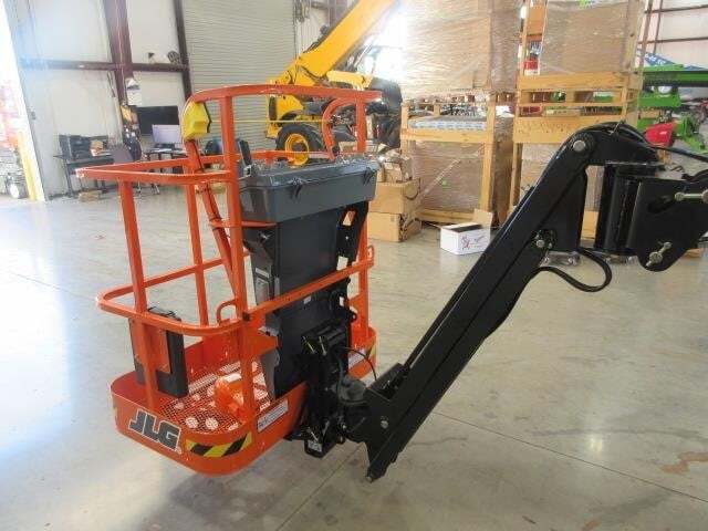 2025 JLG E300AJP-10