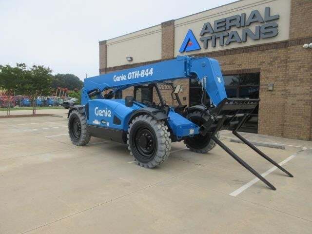 2024 Genie GTH 844-5