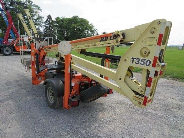 2018 JLG T350-8