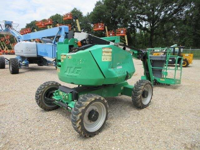 2017 JLG 340AJ-3