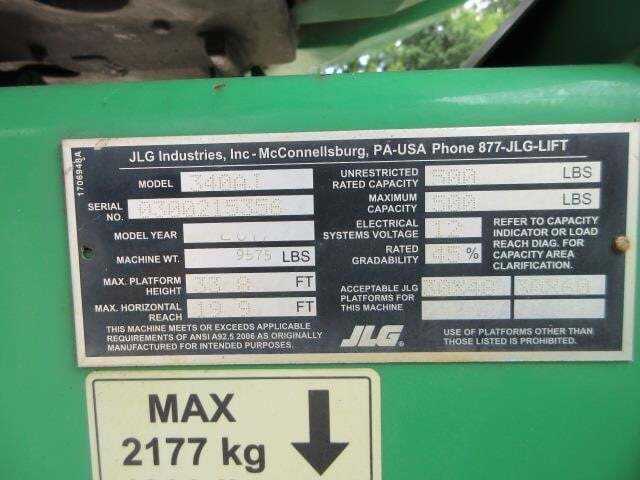 2017 JLG 340AJ-17
