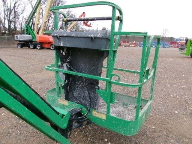 2017 JLG H340AJ-8