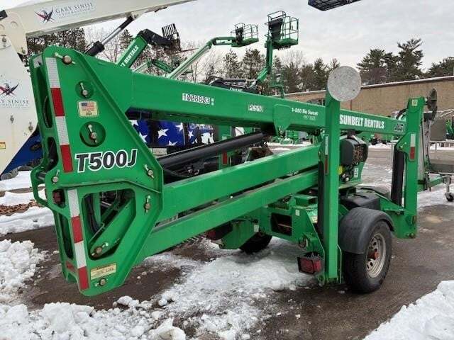 2017 JLG T500J-4