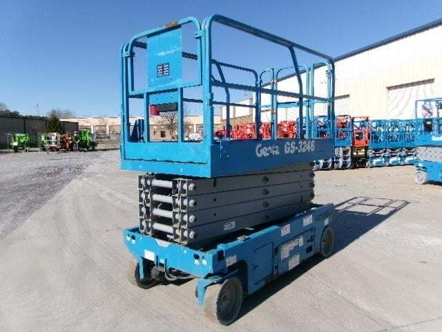 2018 Genie GS-3246