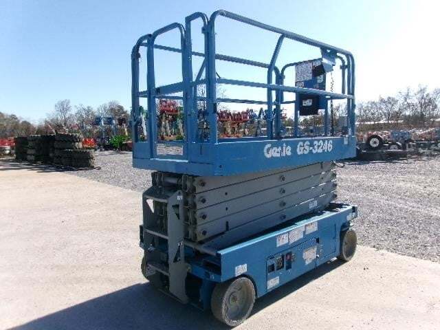2018 Genie GS-3246-3